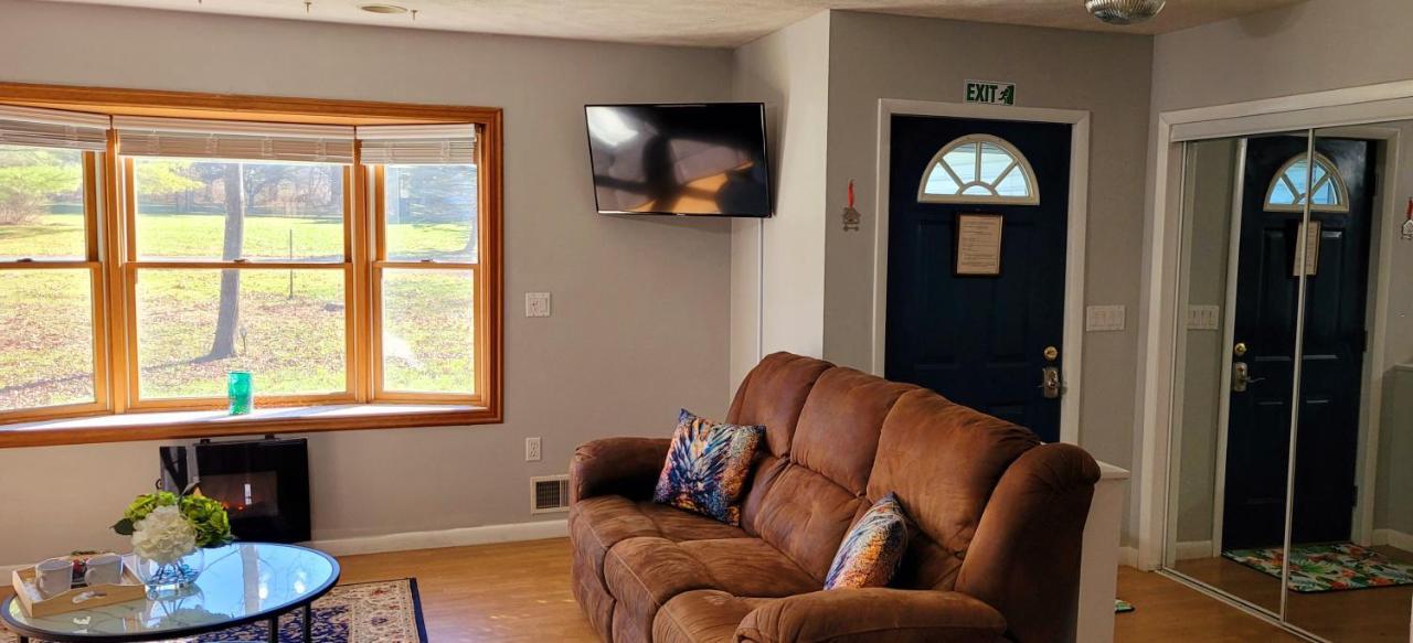 Experience The Serenity Of Pineapple Acre Pocono Stroudsburg Exterior foto