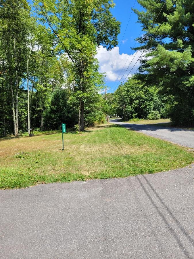 Experience The Serenity Of Pineapple Acre Pocono Stroudsburg Exterior foto