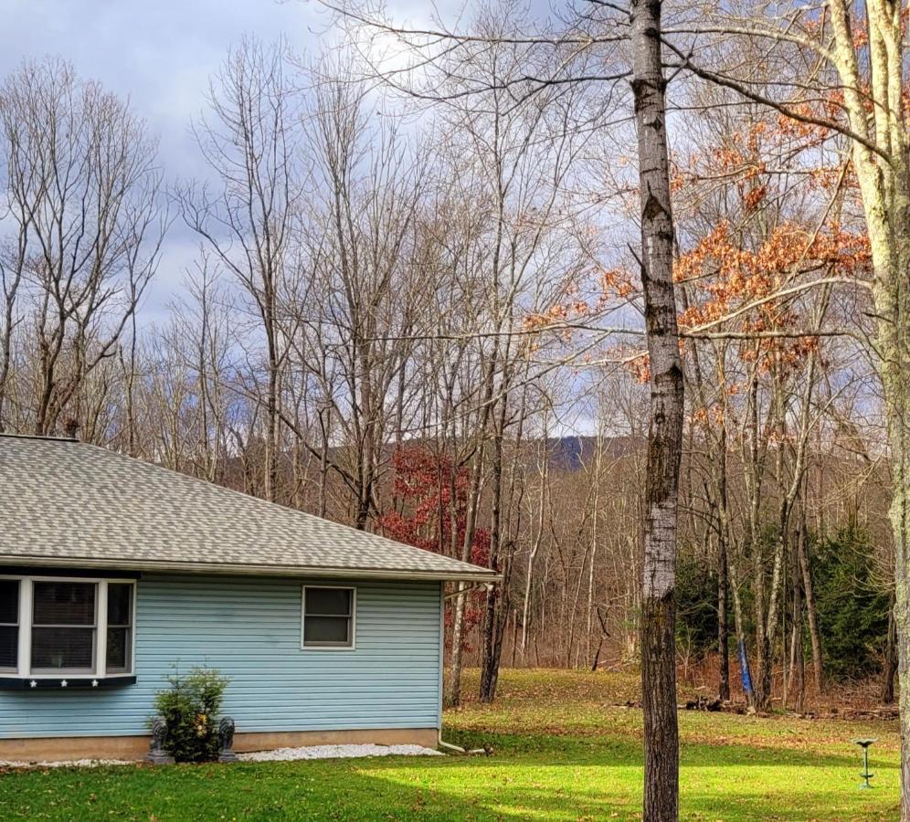 Experience The Serenity Of Pineapple Acre Pocono Stroudsburg Exterior foto